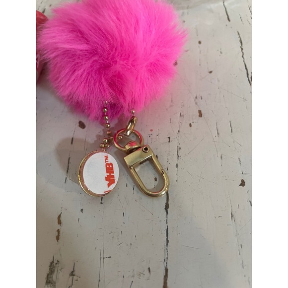 Sephora Outrageous Intense Lip Gloss 01 Shimmer Sparkle Faux Fur Pom Keychain - Picture 6 of 6